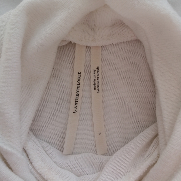 By Anthropologie Puff Sleeve Turtleneck Long Sleeve Sweater in Ivory Small - Picture 11 of 16